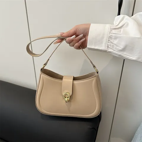 Sac Sous le Bras Femme en Cuir PU Style Français Minimaliste Demi-Lune Sac à Bandoulière avec Boucle Anneau Doré