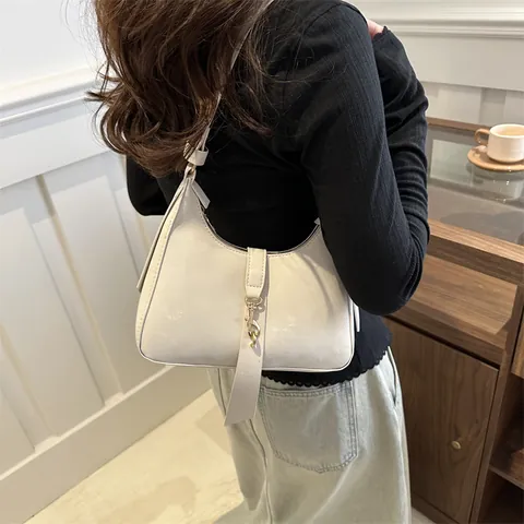 Women Retro PU Leather Underarm Bag Minimalist Solid Color Hobo Bag With Gold Buckle Fashion Shoulder Bag For Daily Use