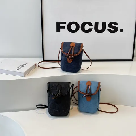 Vintage Denim Mini Umhängetasche Für Damen Casual Kleine Quadratische Handytasche Mit Knebelverschluss Und PU Leder Kontrast