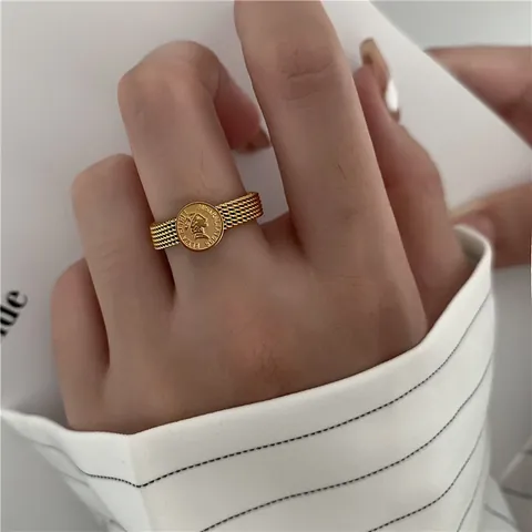 Vintage French Style Queen Portrait Coin Ring Titanium Steel Gold Plated Mesh Milanese Band Relief Ring For Women Jewelry