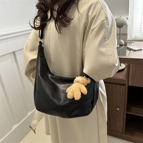 Grote Capaciteit PU Leren Halfmaan Schoudertas Voor Dames Retro Hobo Tas Met Verstelbare Riem Beer Hanger