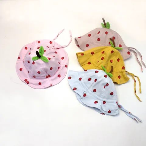 Cute Strawberry Baby Fisherman Hat Cotton Sun Hat With 3D Leaves Windproof Strap For Toddler Boys Girls Summer Outdoor Shading
