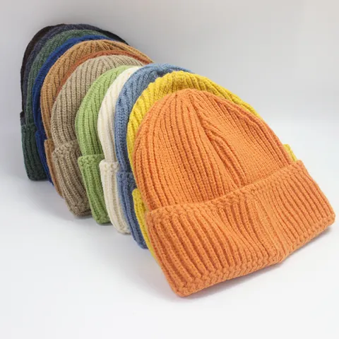 Bonnet en Tricot d'Hiver Couleur Unie à Revers pour l'Extérieur Garder au Chaud Mode Streetwear Bonnet Unisexe