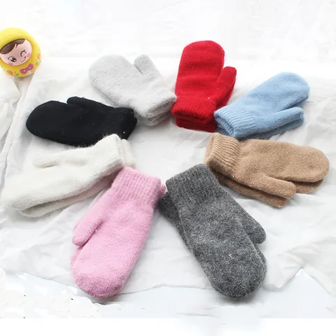 Plüschhandschuhe