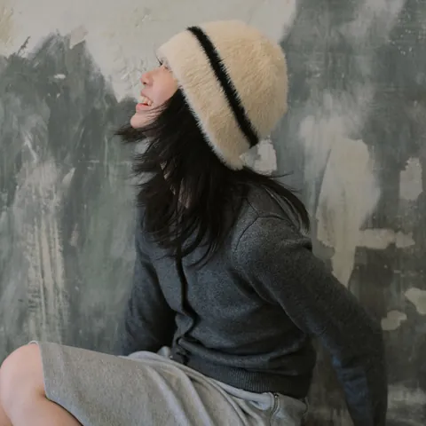 Berretto Invernale a Righe In Finta Pelliccia Di Visone Per Donna Cappello In Maglia Di Nylon Caldo E Morbido Accessorio Moda