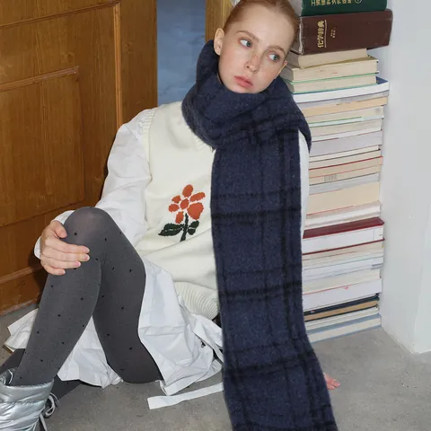 Sciarpa Donna Retro a Quadri Misto Lana 20 Percento Extra Lunga Morbida Spazzolata Invernale Con Nappine Calda Stola