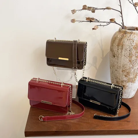Women's Patent Leather Small Square Bag With Gold Chain Strap Elegant Minimalist Crossbody Shoulder Bag For Daily Party Fashion
