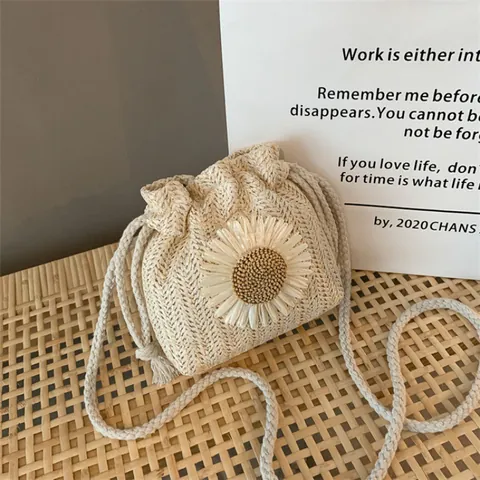 Sac Seau en Paille Tissée pour Femmes Avec Décoration Marguerite Cordon Sac à Bandoulière Été Plage Vacances Style Pastoral
