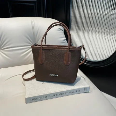 Damen Retro Lychee Muster Eimertasche Minimalistische PU Leder Umhängetasche Mode Brief Dekor Verstellbarer Gurt