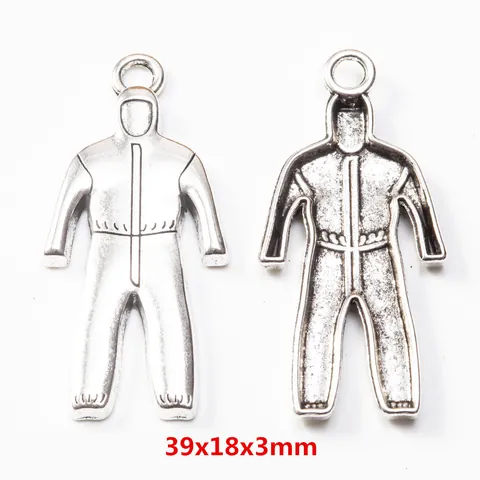 Vintage Zinc Alloy Medical Charms Antique Silver Face Mask N95 And Protective Clothing Pendants For DIY Jewelry Making Bracelet Necklace Findings