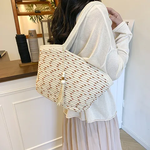 Damen Gewebte Tote Bag Große Kapazität Stroh Schultertasche Mit Quastenanhänger Für Sommer Strandurlaub Lässige Elegante Handtasche