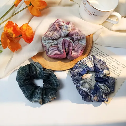 Chouchous Doux en Tissu à Carreaux pour Femmes Filles Style Uniforme JK Vintage Accessoires de Coiffure Élastiques