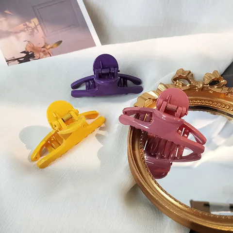 Minimalist Glossy Acrylic Hair Claw Clip Korean Style Plastic Medium Hair Clamp Non-slip Styling Accessory For Women