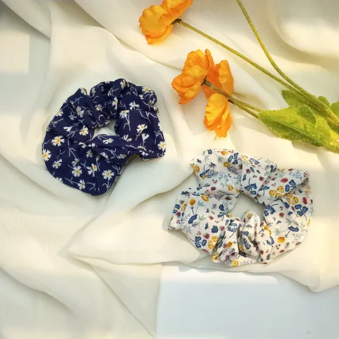 Scrunchie per Capelli in Tessuto Floreale Stile Coreano Donna Stampa Margherita Elastico Plissettato Accessori Capelli Quotidiani