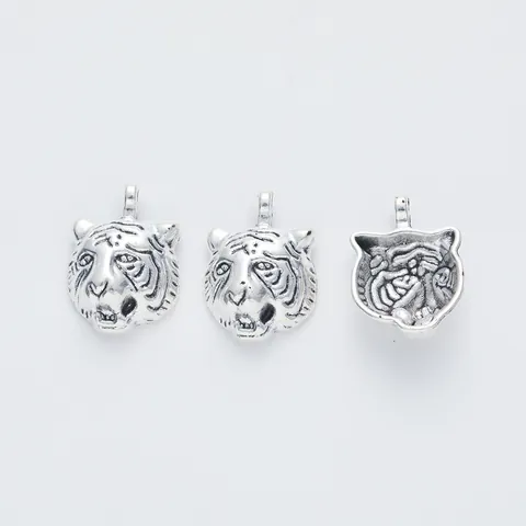 Vintage Alloy Tiger Head Pendants For DIY Jewelry Making Necklaces Bracelets Charms Findings Ancient Silver Gold Bronze Jewelry Accessory