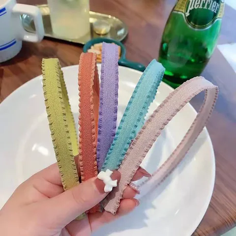 Scalloped Edge Pleated Fabric Headband Thin Candy Color Hair Hoop Minimalist Cloth Wrapped Hair Band For Women Girls Hair Accessories