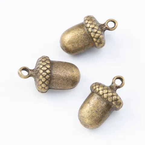 Vintage Alloy Acorn Pinecone Shaped Pendants DIY Jewelry Accessories Retro Bronzed Silver Tone Metal Charms For Necklace Making