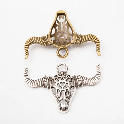 Vintage Zinc Alloy Hollow Bull Head Skull Pendant Charms For DIY Necklace Keychain Making Retro Antique Silver Bronze Jewelry Findings