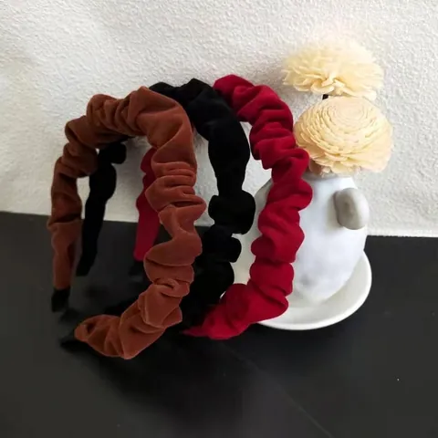 Women Velvet Wide Brim Headband Pleated Vintage Korean Style Solid Color Hair Hoop Fashion Elegant Hair Accessories For Daily Use