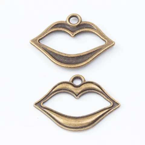 Ciondoli a Forma di Labbra in Lega di Zinco Vintage Per Creazione di Gioielli Fai-da-te Collane Orecchini Braccialetti Accessori Bronzo Antico Oro Argento Pendants