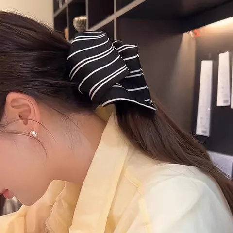 Vintage Striped Satin Bow Scrunchie For Women Large Elastic Hair Tie Versatile Hair Scarf Ribbon Hair Accessories For Daily