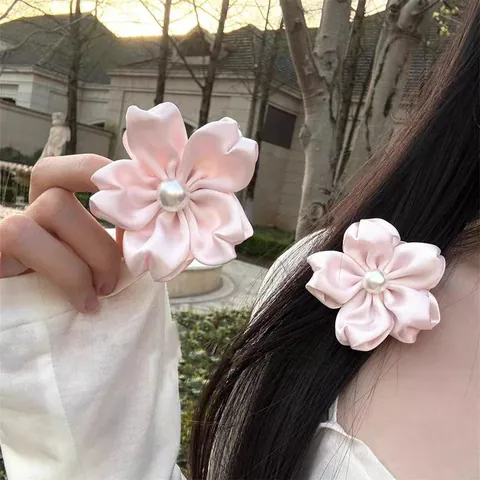 Pince à Cheveux et Broche en Satin Rose Fleur de Cerisier Avec Décoration de Künstliche Perles Accessoires de Cheveux Femme