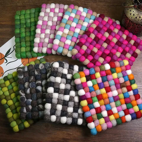 Handmade Nepal Wool Felt Ball Coaster Square Heat Insulated Place Mat Nordic Colorful Felt Ball Trivet For Home Dining Table Decor