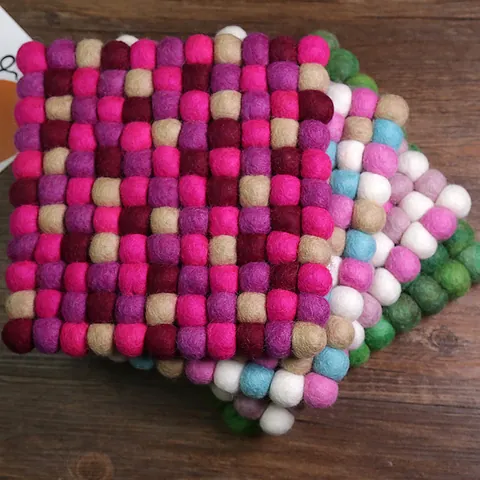 Handmade Nepal Wool Felt Ball Coaster Square Heat Insulated Place Mat Nordic Colorful Felt Ball Trivet For Home Dining Table Decor