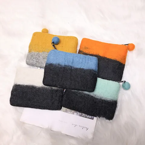 Handmade Wool Felt Coin Purse Artistic Morandi Contrast Color Small Wallet Pom Pom Zipper Storage Bag For Cards Daily Use