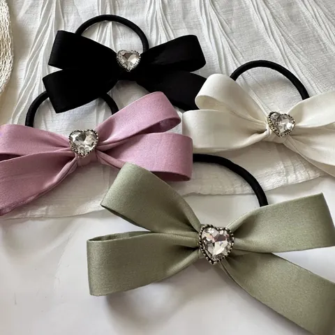 Elastico per Capelli con Fiocco in Raso Dolce con Strass a Cuore Stile Coreano Elegante Scrunchie per Capelli alla Moda