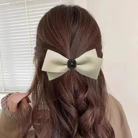 Vintage Woolen Bow Hair Clip For Women Elegant Rhinestone Shimmer Spring Clip French Style Hair Accessories For Party Daily