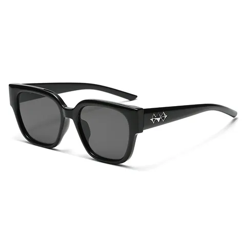Vintage Square Sunglasses For Women Men Fashion Large Frame Polycarbonate UV400 Protection Eyewear With Metal Star Decoration