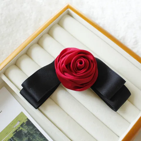 Elegante Fermaglio per Capelli con Fiocco e Rosa in Satin per Donna Stile Coreano Nastro Borgogna Clip a Molla Accessori per Capelli Fatti a Mano