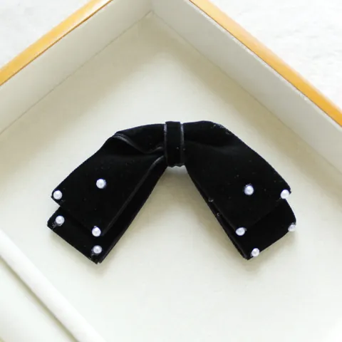 Pinza para el Cabello Vintage de Terciopelo Negro con Lazo y Elegantes Perlas de Imitación Hecha a Mano Estilo Francés