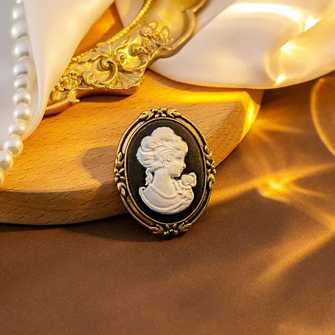 Broche De Camafeo Vintage Ovalado Retrato Relieve Aleación Estilo Corte Medieval Joyería Elegante Para Mujeres