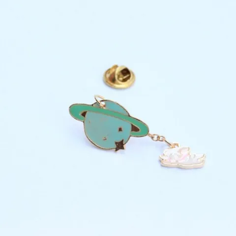 Lindos Broches de Esmalte de Planeta y Gato de Dibujos Animados Con Cadena Dorada de Aleación para Decoración de Ropa y Bolsos