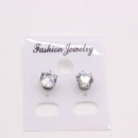 Korean Fashion Magnetic Stud Earrings Zirconia Flower Non Pierced Alloy Earrings For Women Girls Elegant Simple Ear Clips Jewelry