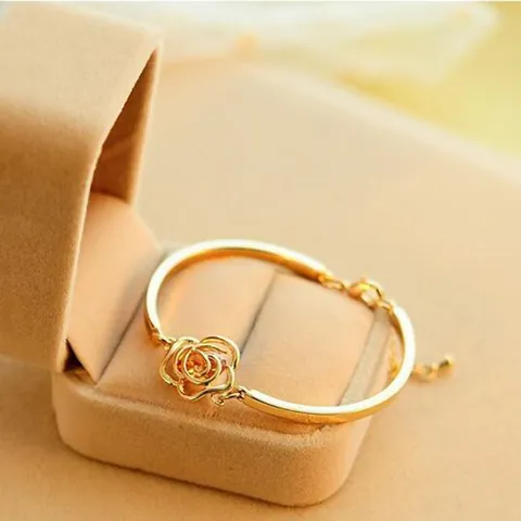 Exquisite Hollow Rose Flower Bangle Alloy Gold Plated Crystal Bracelet For Women Elegant Adjustable Wedding Party Jewelry