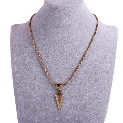 Collier Pendentif Pointe de Flèche en Alliage Vintage pour Femmes Style Rétro Punk Électroplaqué Or Argent Bijoux Cadeau