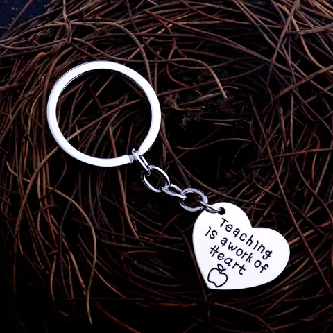 Silver Alloy Heart Keychain Teaching Is A Work Of Heart Teacher Appreciation Engraved Apple Pendant Key Ring Gift Jewelry