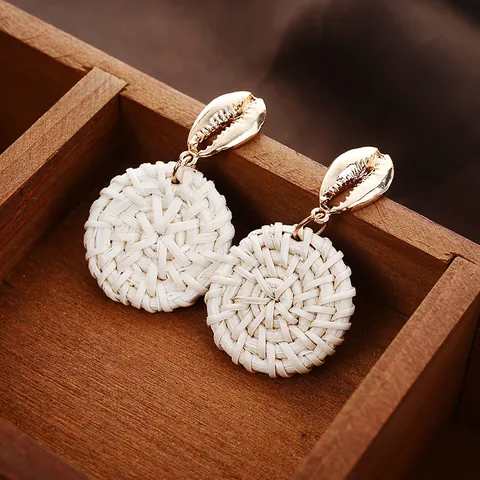 Bohemian Shell Alloy Stud Earrings Hand Woven Rattan Round Drop Earrings For Women Beach Vacation Jewelry Gift