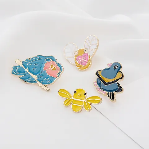 Broches de Esmalte de Animales de Moda Aleación Abeja Corazón BAE Paloma Pájaro Alfileres de Solapa Chapados en Oro Accesorios de Joyería Para Mujeres Niños Regalo