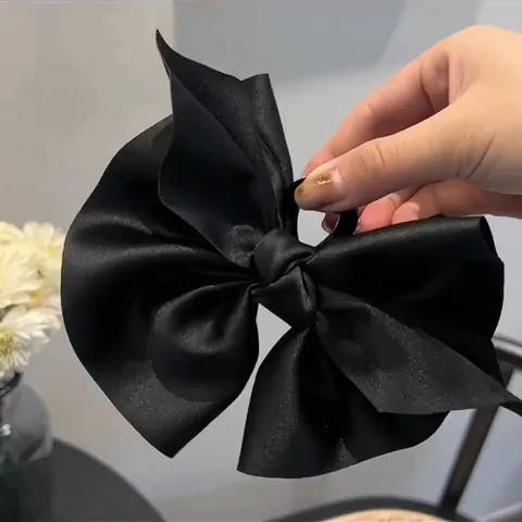 Large Satin Bowknot Hair Claw Clip French Elegant Oversized Bow Hair Clip For Women Stylish Retro Hair Accessories