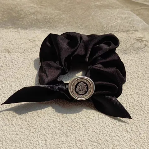 French Vintage Satin Bow Scrunchie Elegant Rose Flower Hair Tie With Rhinestone Alloy Metal Button For Women Accessories