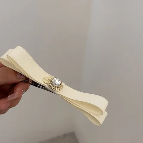 Eleganter Satin Schleife Haarklammer Mit Strass Künstliche Perlen Akzenten Vintage Stil Haarschmuck Für Damen Täglich Party Dating