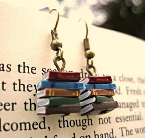 Vintage Miniatur Gestapelte Bücher Hakenohrringe Legierung Kreativ Bibliothek Bücherregal Schmuck Damen Accessoires