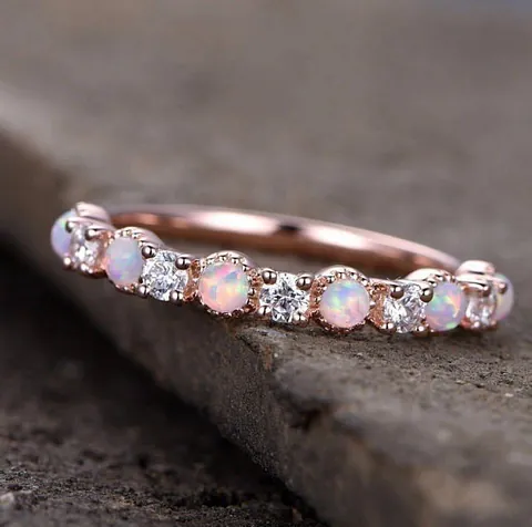 Bohemian Rose Gold Plated Alloy Ring For Women Round White Opal Sparkling Rhinestone Inlaid Half Eternity Fashion Finger Ring