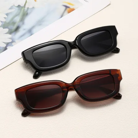 Retro Rectangle Sunglasses For Women Vintage Small Frame UV400 Protection PC Material Fashion Trendy Sun Glasses For Party