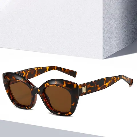 Women's Fashion Cat Eye Sunglasses UV400 Protection PC Frame Vintage Retro Jelly Color Sun Glasses For Outdoor Travel Party