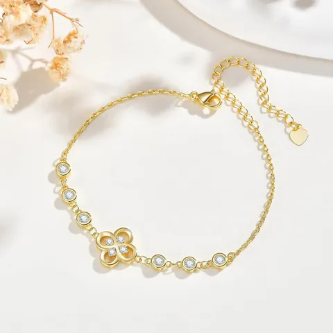 Elegant 14K Gold Plated Copper Hollow Four Leaf Clover Zirconia Bracelet Adjustable Heart Charm Bracelet Jewelry For Women